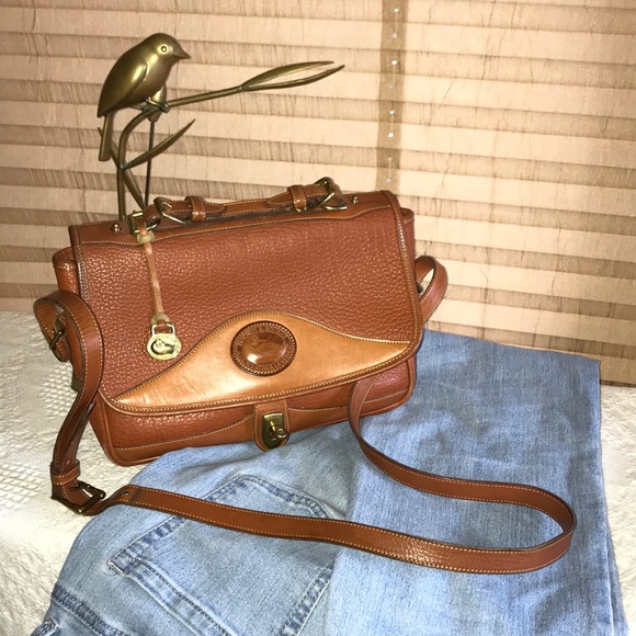 Dooney & Bourke Handbags - Classic Vintage Dooney & Bourke Bag